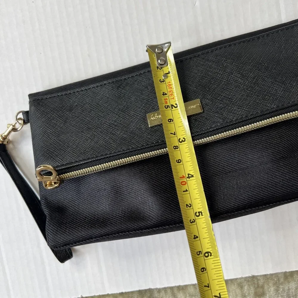 Singapore Airlines Salvatore Ferragamo First Class Amenity Pouch Clutch Black
